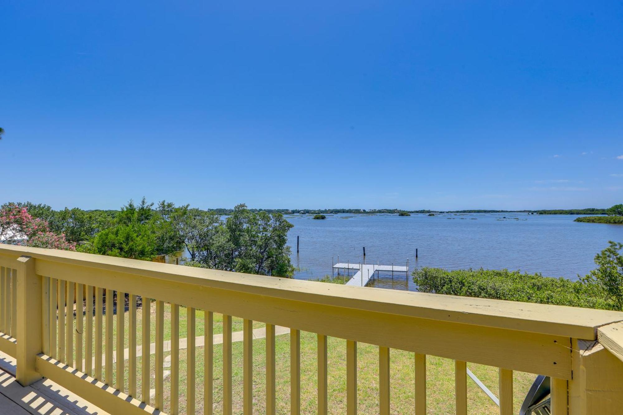 Waterfront Cedar Key Duplex Home Grill And Dock! 外观 照片
