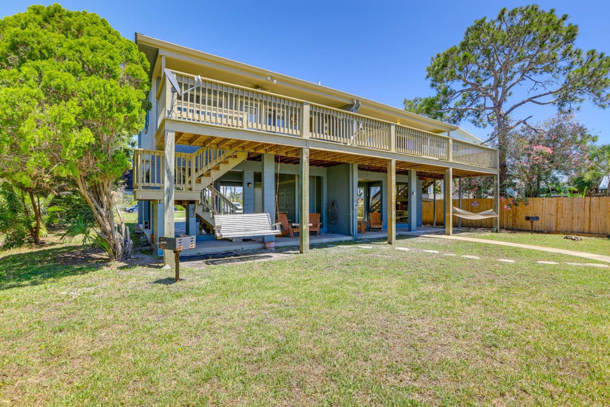 Waterfront Cedar Key Duplex Home Grill And Dock! 外观 照片
