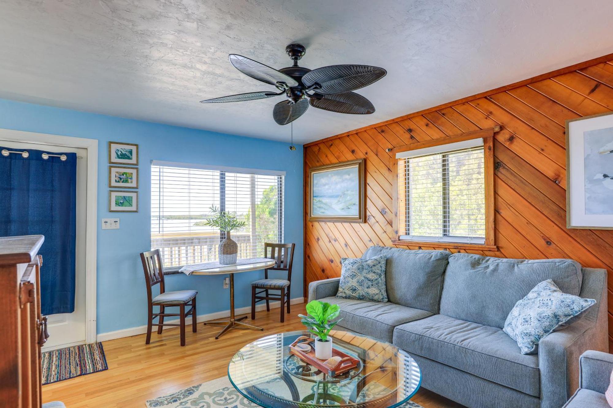 Waterfront Cedar Key Duplex Home Grill And Dock! 外观 照片