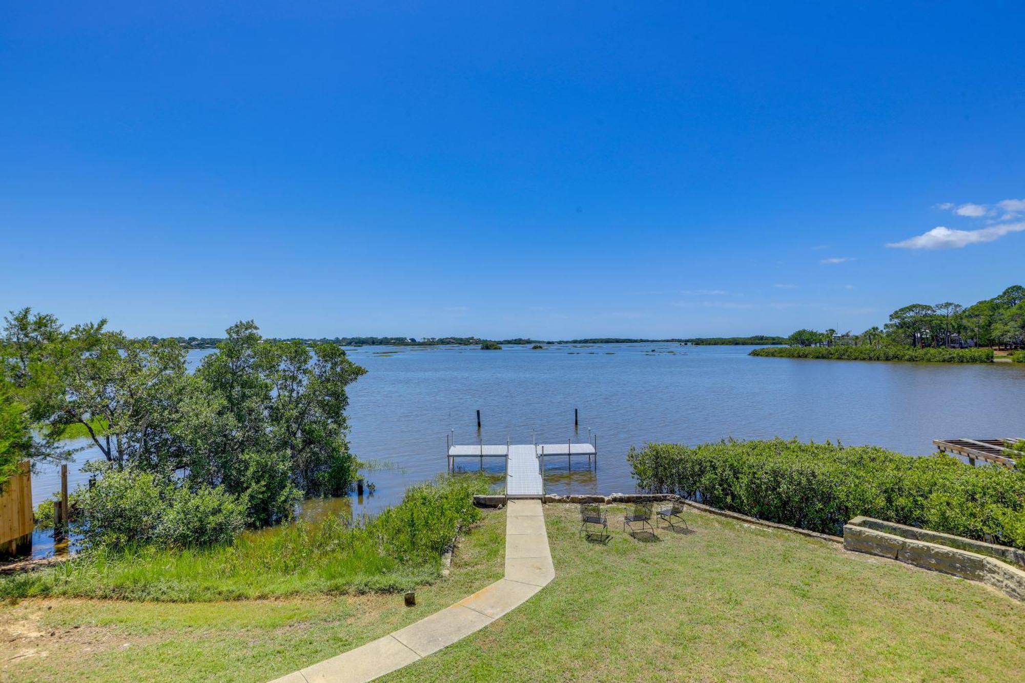 Waterfront Cedar Key Duplex Home Grill And Dock! 外观 照片